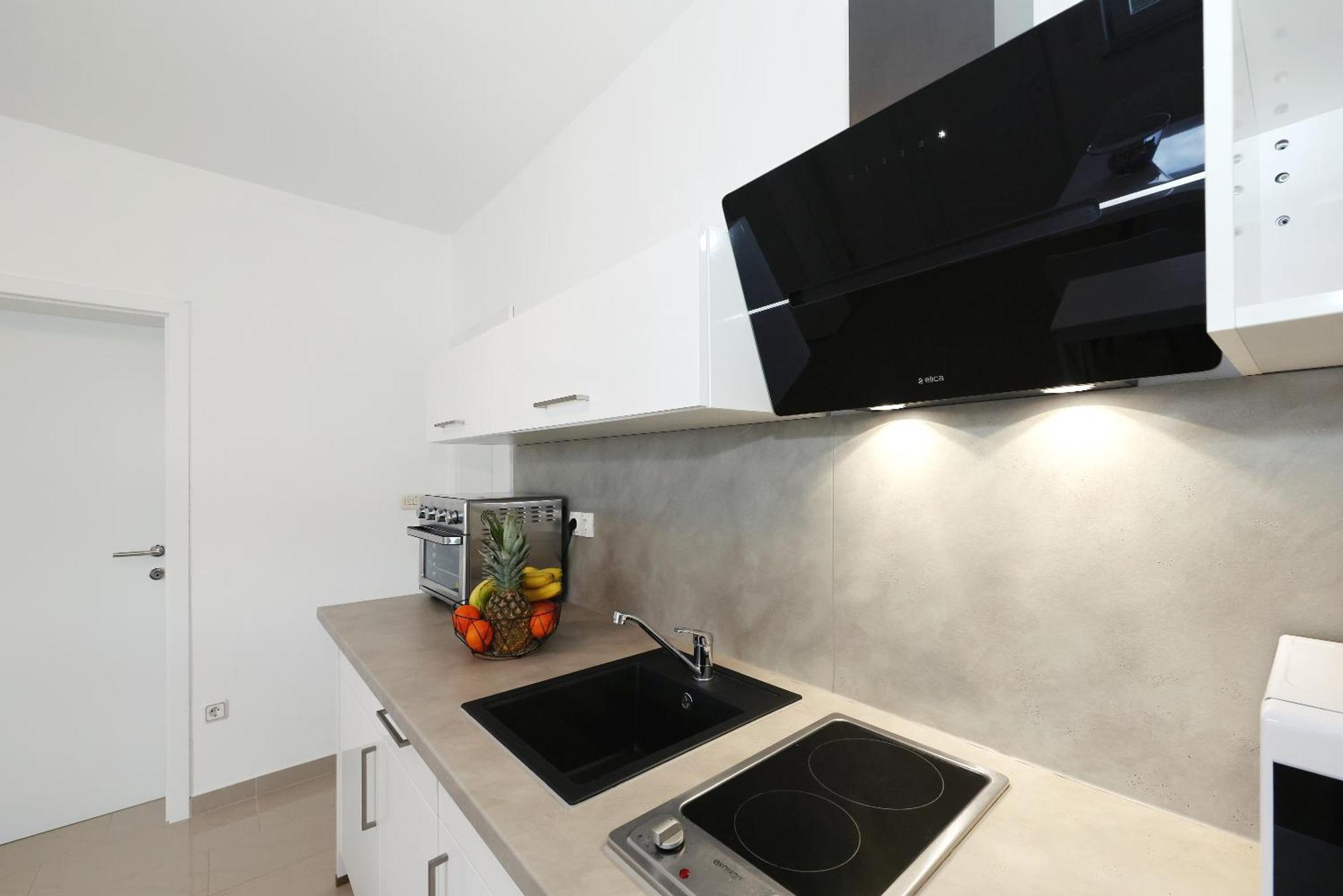 Apartments Rosini, 300M From The Beach With Shared Tavern And Bikes, Nin Exterior foto